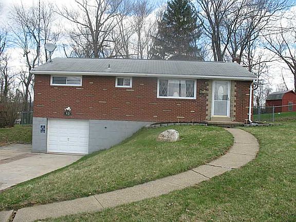 2nd image of 13 S Rolling Hills Dr