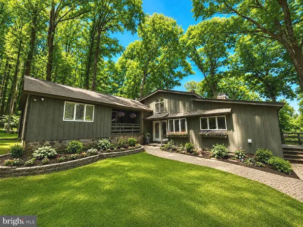 13 High Rd, New Hope, PA 18938