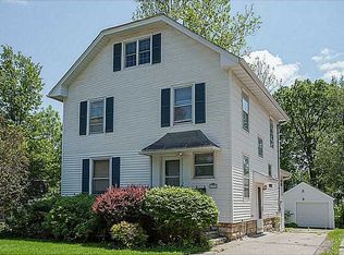 2733 Iowa Ave SE, Cedar Rapids, IA 52403
