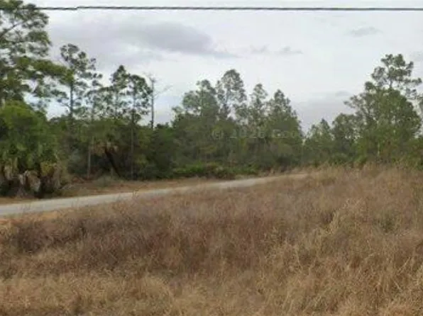 4101 E 23rd St, Alva, FL 33920