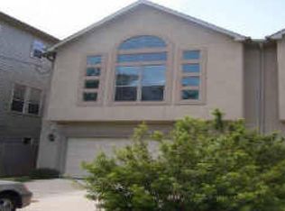 5727 Petty St, Houston, TX 77007