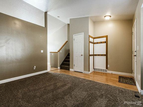 Living-Room_800x600_2456346