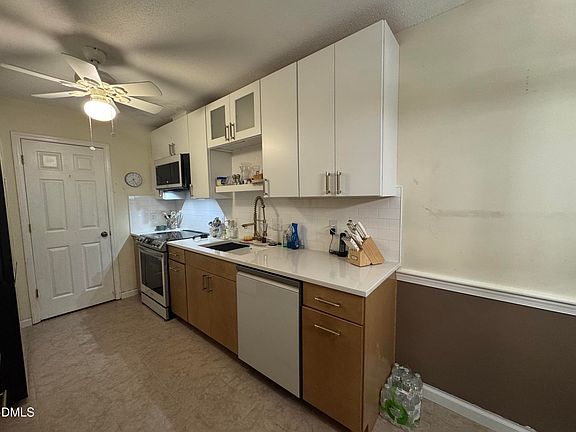 5th image of 134 Towne View Trl