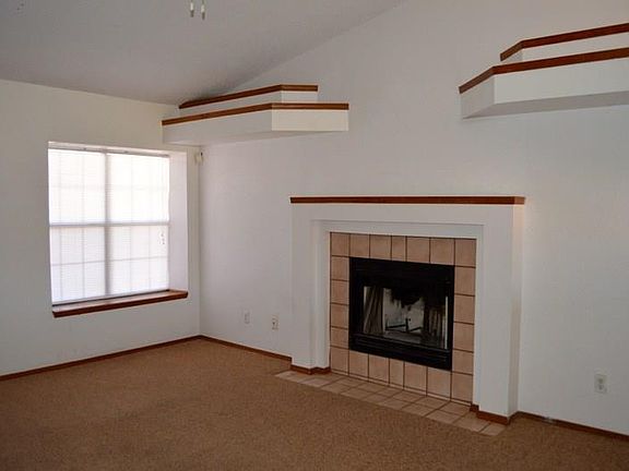 4th image of 12135 Royal Woods Dr