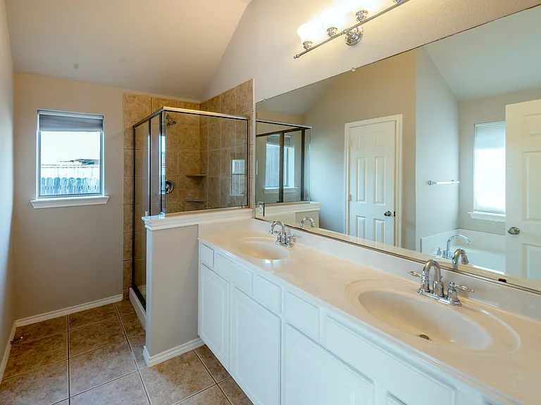 3221 Timber Ridge Trl — Photo 10