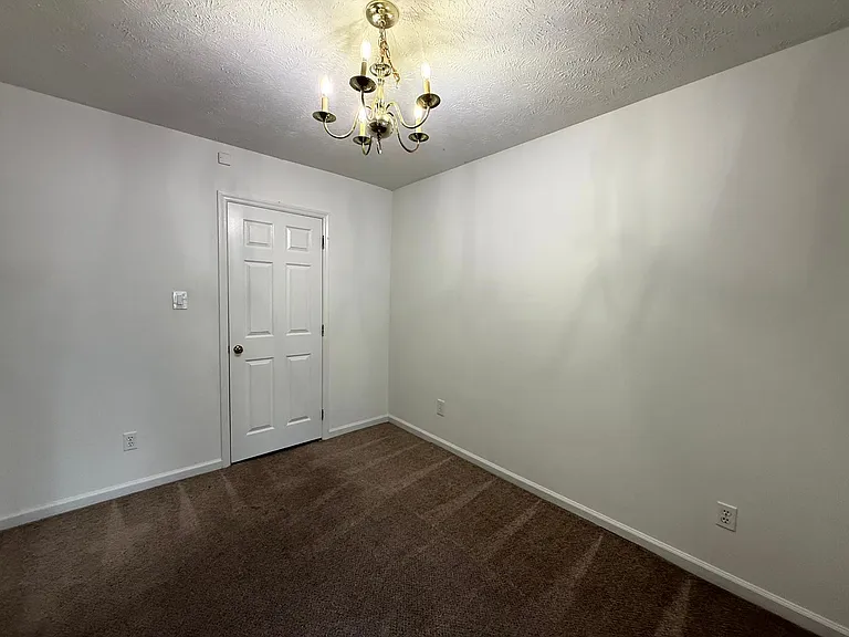 5481 Landview Pl — Photo 10