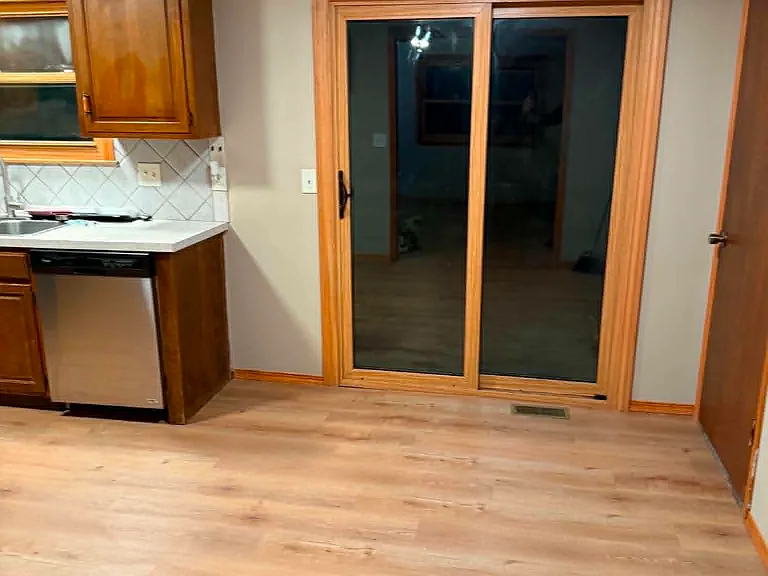 208 N Marlen Ct — Photo 4