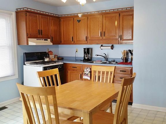 00-3 KITCHEN