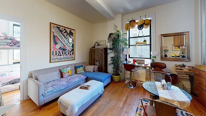 Rented by Bond New York | media 12