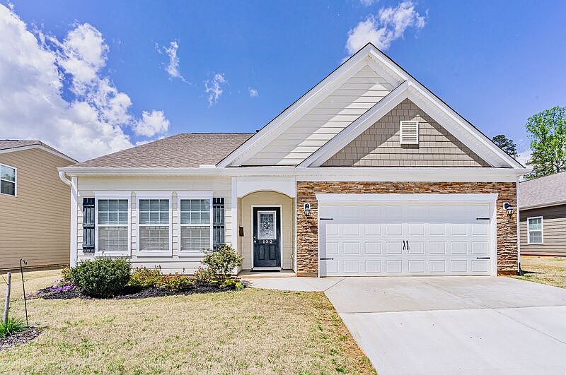 1st image of 132 Hartwood Lake Ln