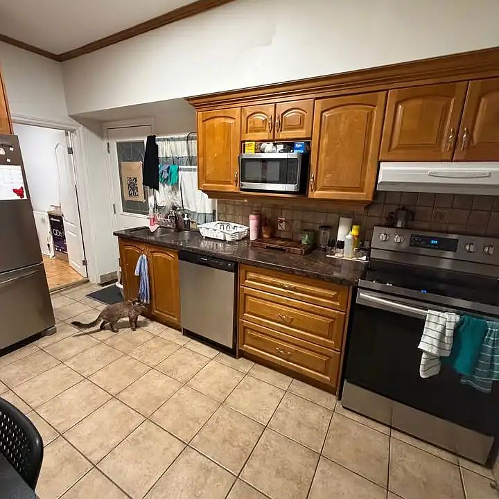 1st image of 14 Baden St #1