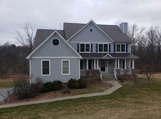 126 Victoria Dr, Poughquag, NY 12570