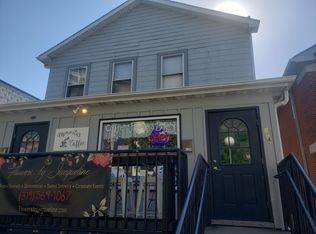 224 1/2 S Linn St, Iowa City, IA 52240