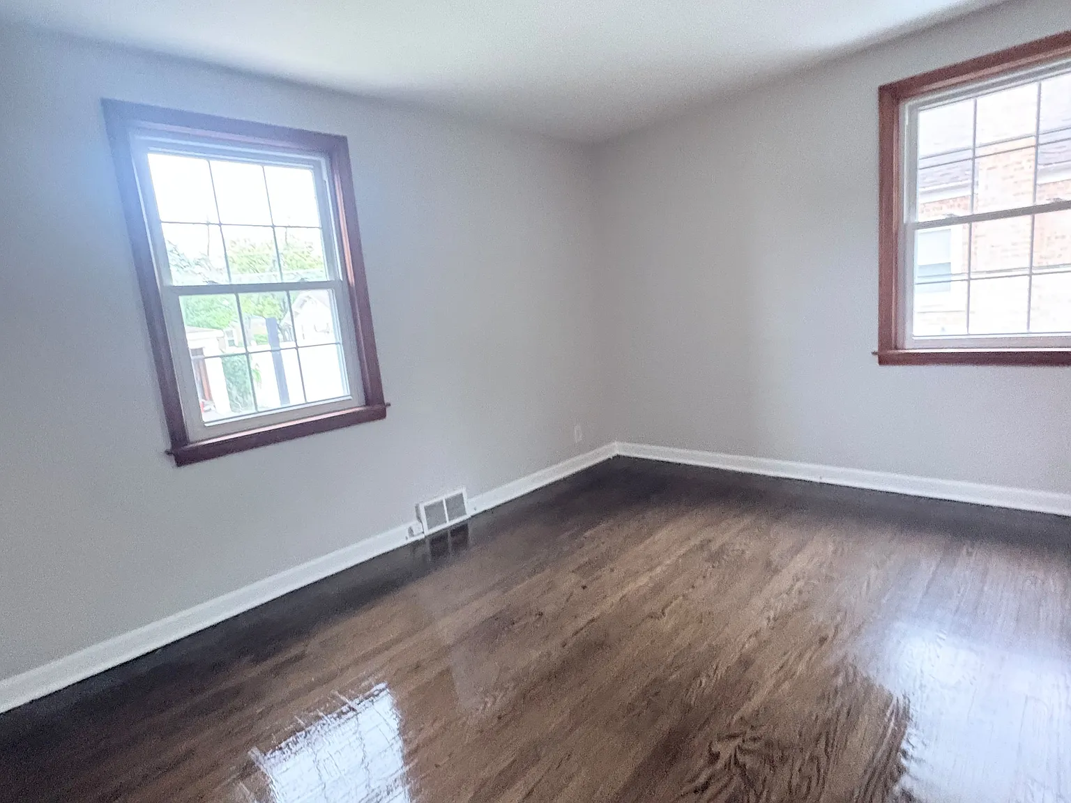 2 bed, 895 sqft, $2,250 — Photo 4