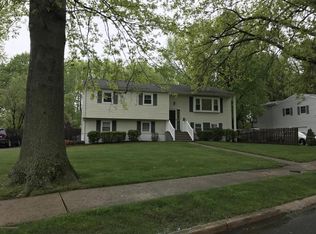 4 Greeley Ct, Middletown, NJ 07748