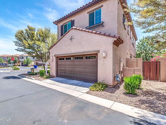2nd image of 3671 E HICKORY Lane