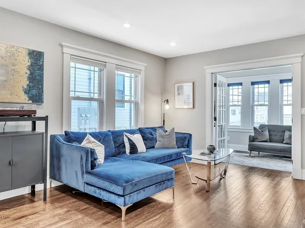 508 Poplar St Unit 1, Roslindale, MA 02131