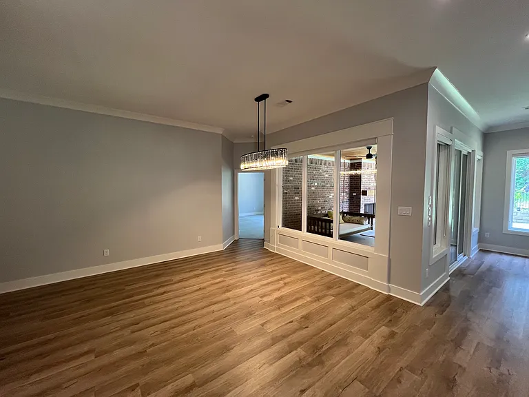311 Rosemary Way — Photo 3
