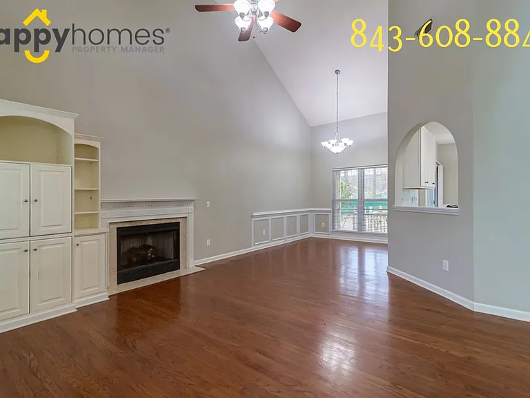 7896 Sabalridge Dr — Photo 4