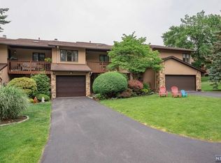 38 Wedgewood Dr, Little Falls, NJ 07424