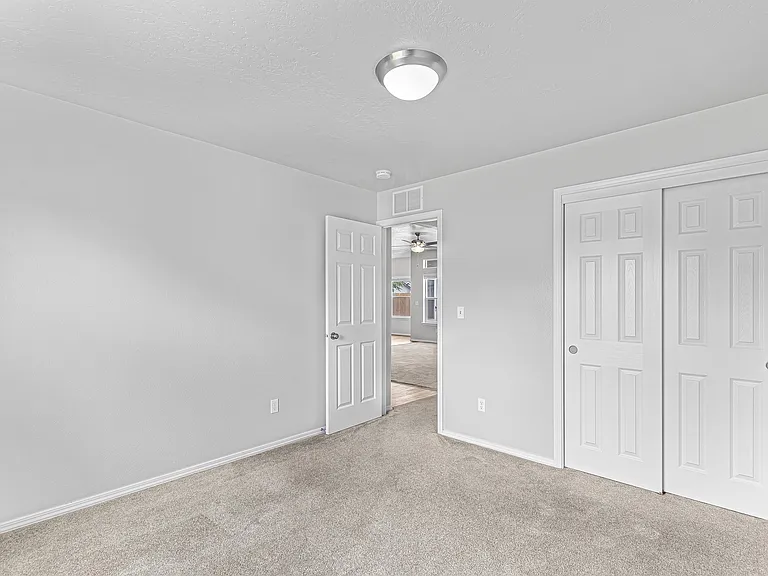 6518 E Fairmount St — Photo 22