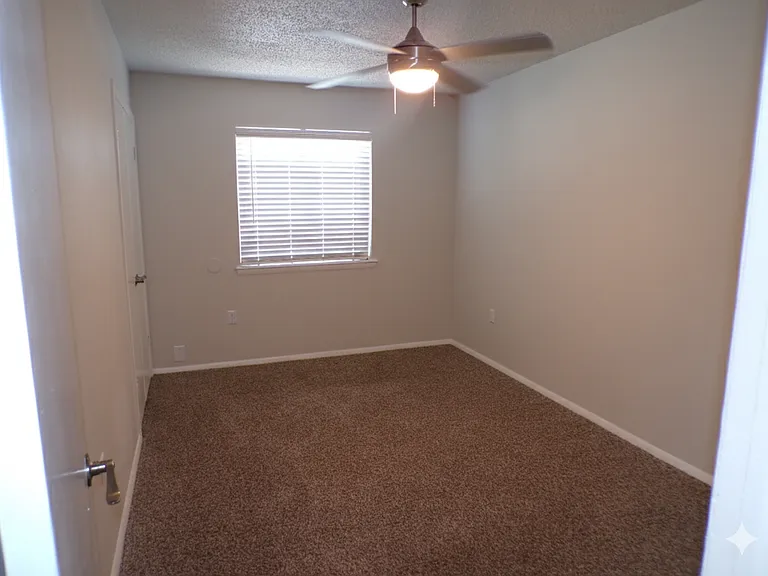 Regency Point Luxury Apartments — Photo 116
