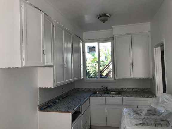 3rd image of 3005 Council St