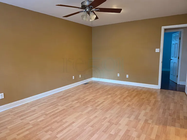 6 Woodlore Ct — Photo 32