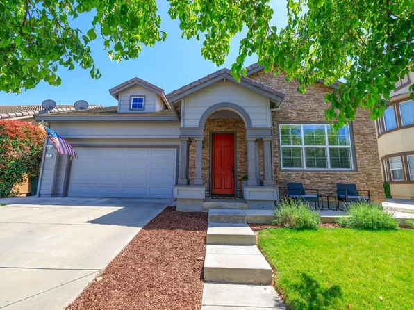 511 Stetson Dr, Oakdale, CA 95361