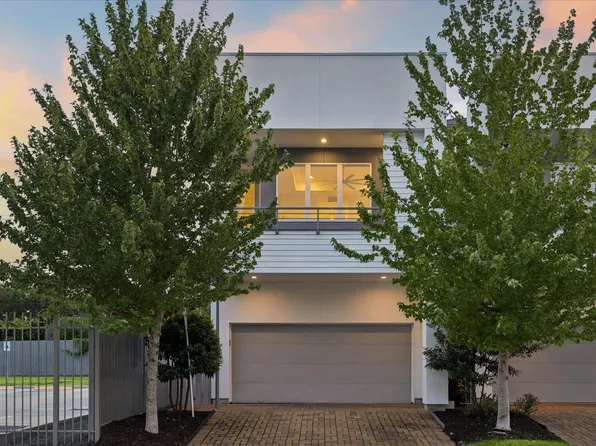 1317 W Clay St, Houston, TX 77019