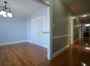 129 Draper St #1, Boston, MA 02122