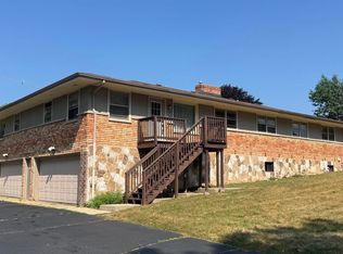 2942 La Salle Ave, Rockford, IL 61114