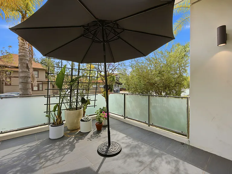 399 E Del Mar Blvd #103 — Photo 6