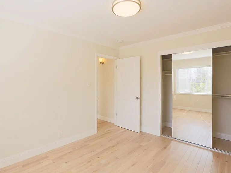 400 Orange St #205 — Photo 6