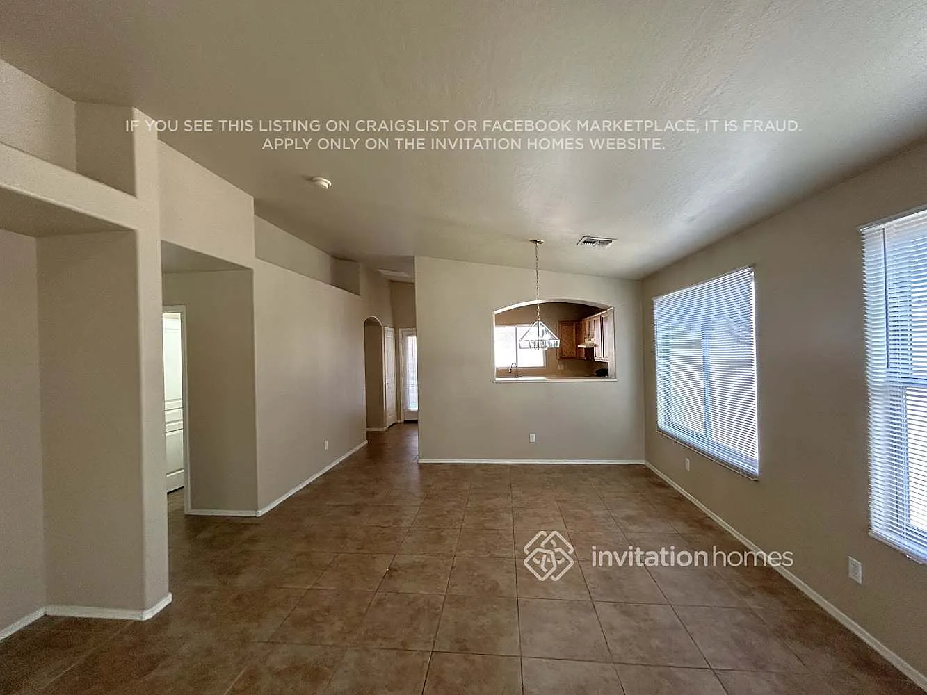 2310 W Saint Kateri Dr Phoenix, AZ 85041 — Photo 4
