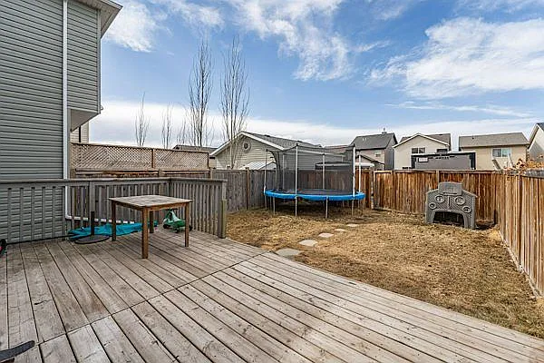 2025 New Brighton Park SE #M — Photo 20
