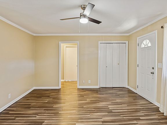 4th image of 550 Harding Pl APT F107