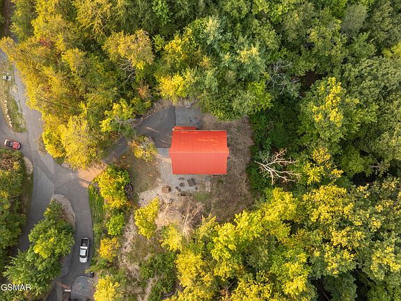 4th image of 113 Little Round Top Ln