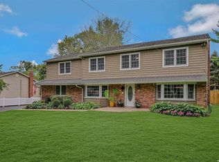 20 Old Northport Rd, Huntington, NY 11743