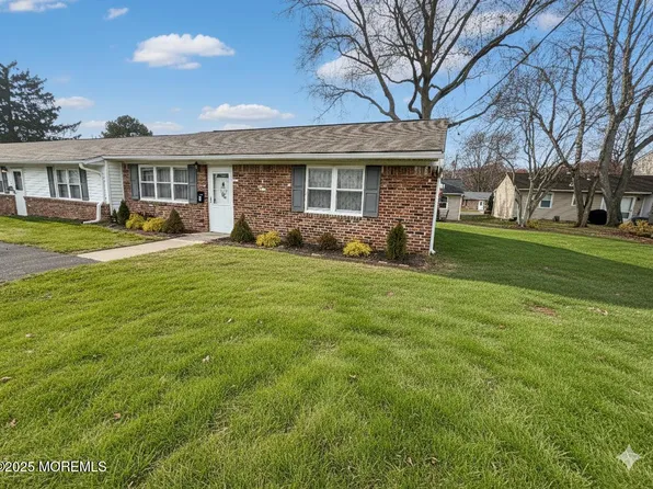 7 Nebraska Drive #153, Matawan, NJ 07747
