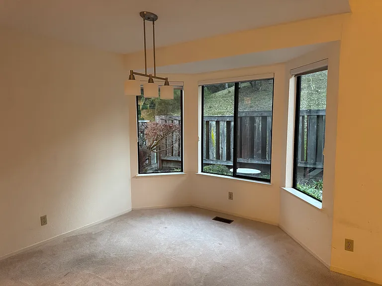 1673 Sugarloaf Dr — Photo 7