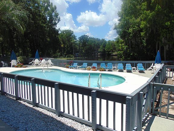 3rd image of 20820 River Dr APT B21