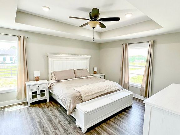 5th image of 62 Carson Ln