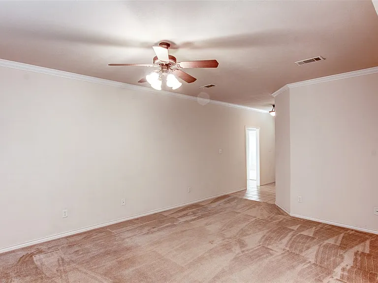 113 Karten Ln — Photo 6