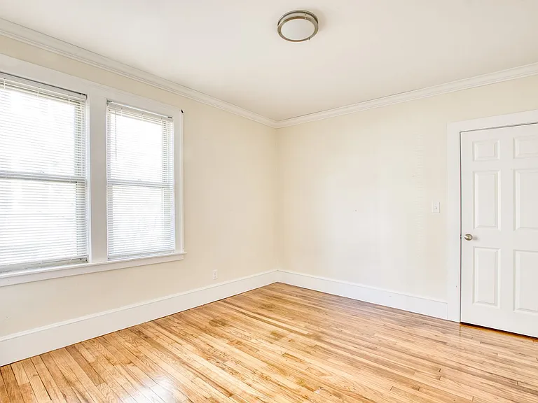 44 Glendale Ave #1 — Photo 16