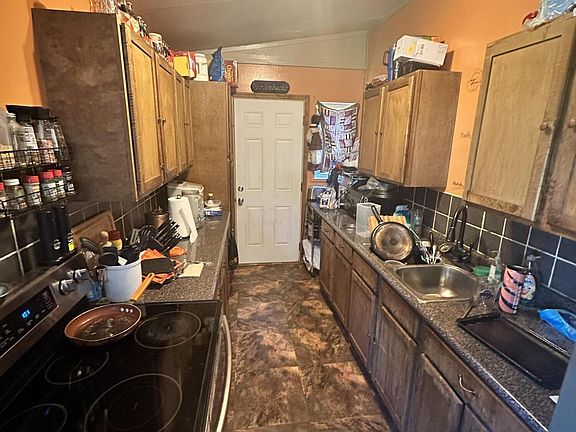 5th image of 319 Cedarcrest Ave