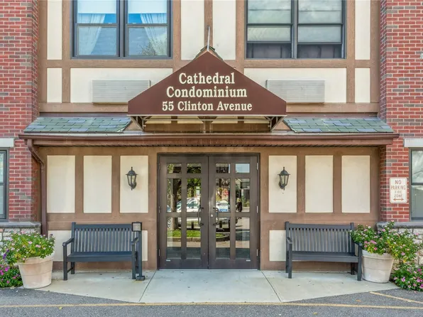 55 Clinton Avenue #206, Rockville Centre, NY 11570