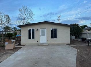 1034 W Olive St, Corona, CA 92882