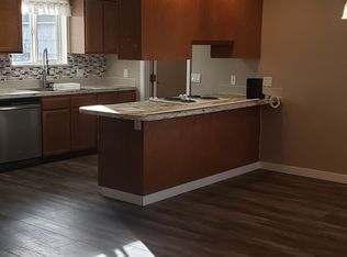 1052 3rd St SE, Bandon, OR 97411