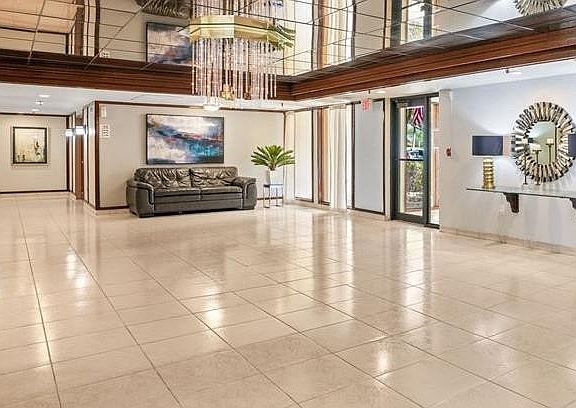 4th image of 671 NE 195th Street #414E